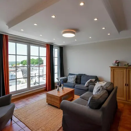 Penthouse Fuer 2 Bis 3 Personen Mit Herrlichen Blick Ueber Ostseebad Lägenhet *